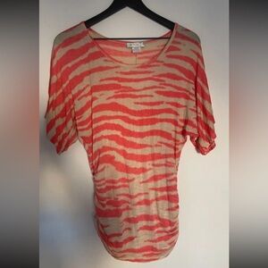 Very nice top with pink and cream tiger stripes, size M